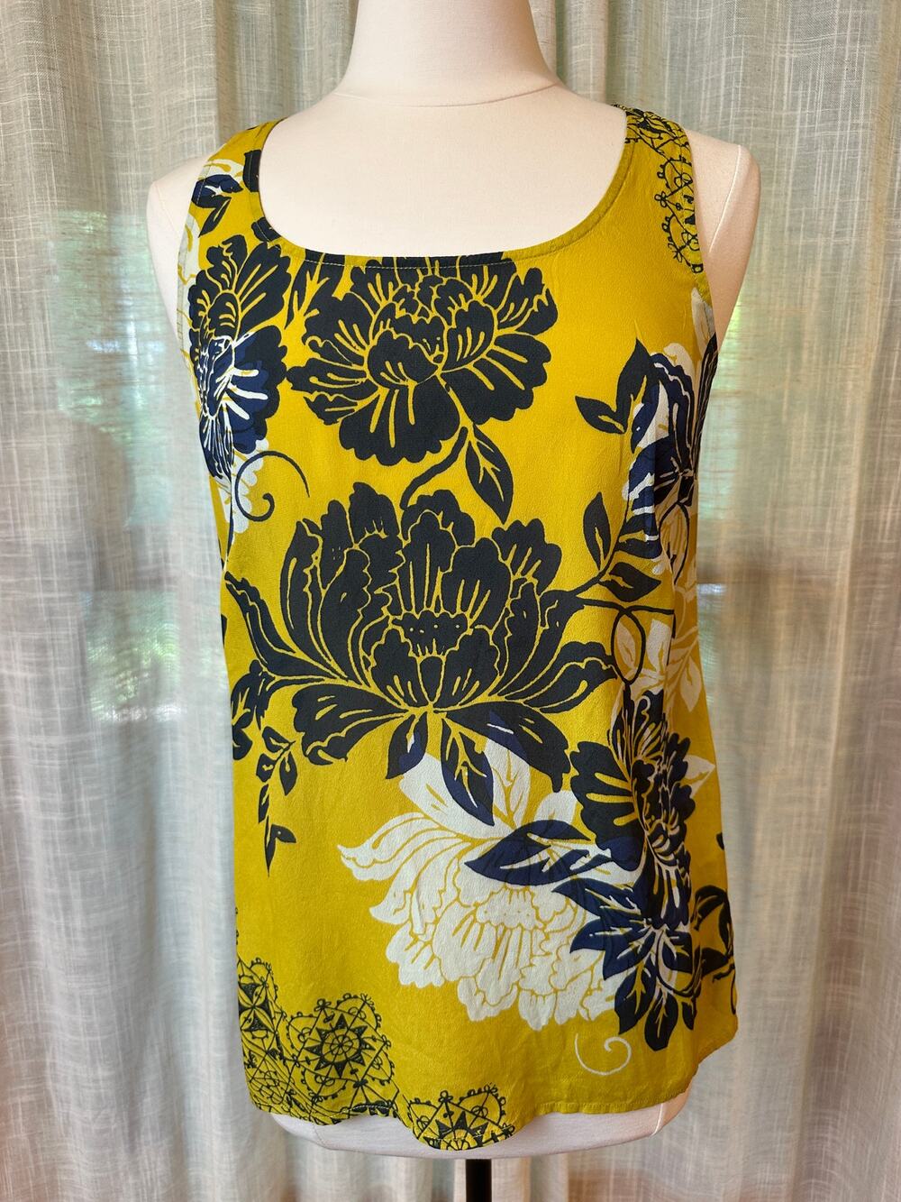 Cabi Silk Blend Floral Tank Top Women's Small Yellow Sleeveless Blouse